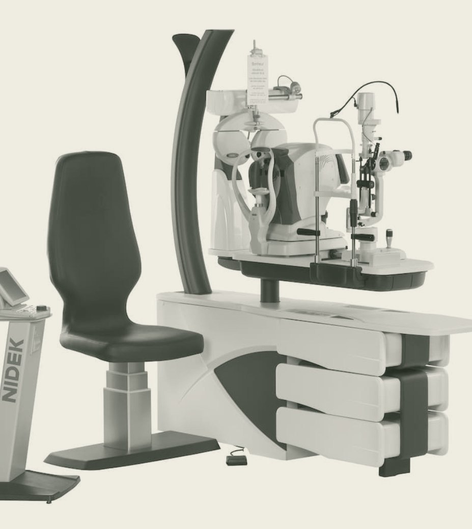 Poste d’examen ophtalmologique complet (NIDEK) — fauteuil, colonne d’instruments, lampe à fente